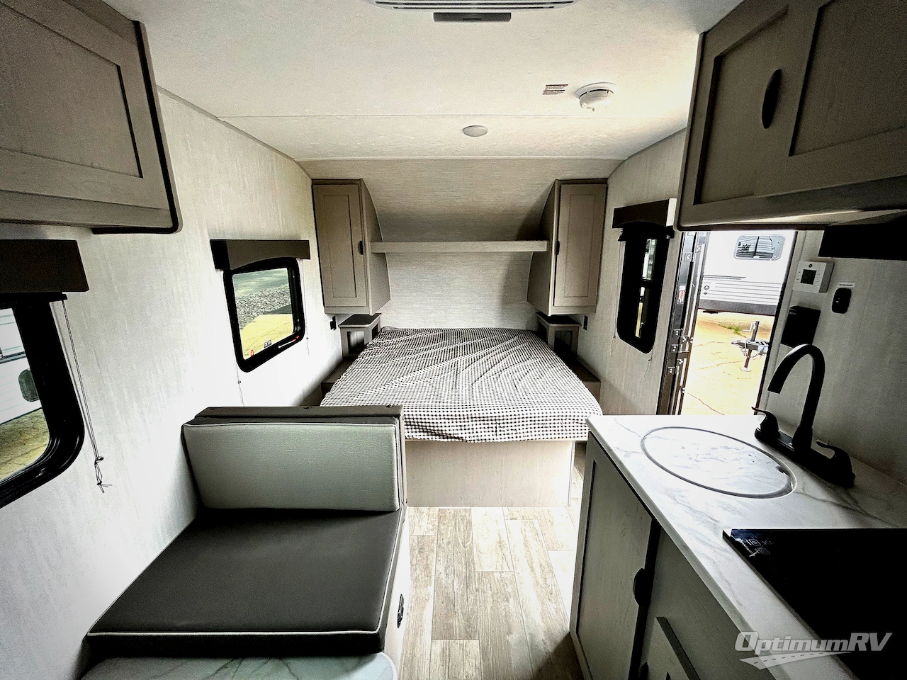 2025 Forest River Viking 3K Series 17SFQ Photo 5