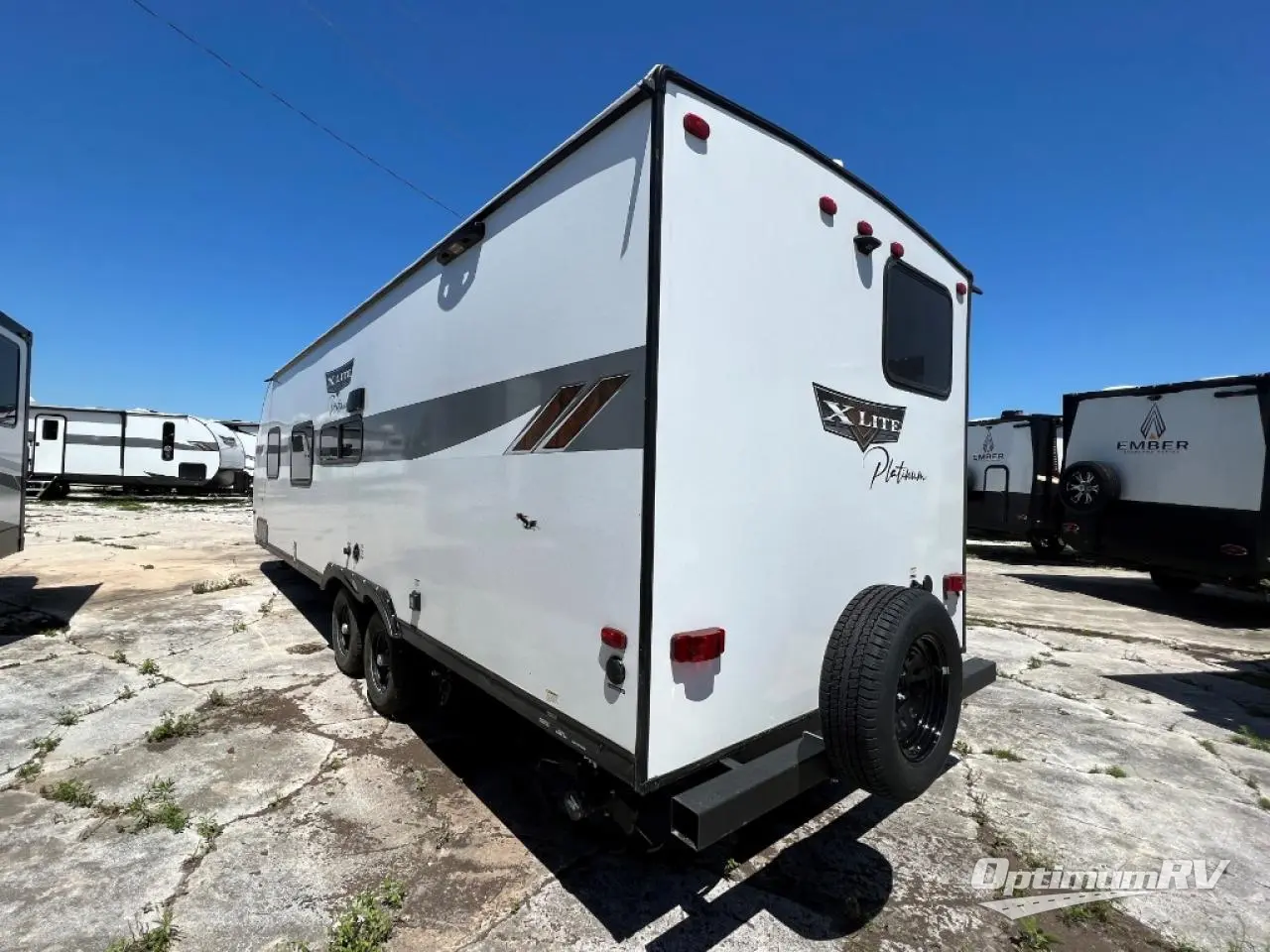 2023 Forest River Wildwood X-Lite 261BHXL Photo 3