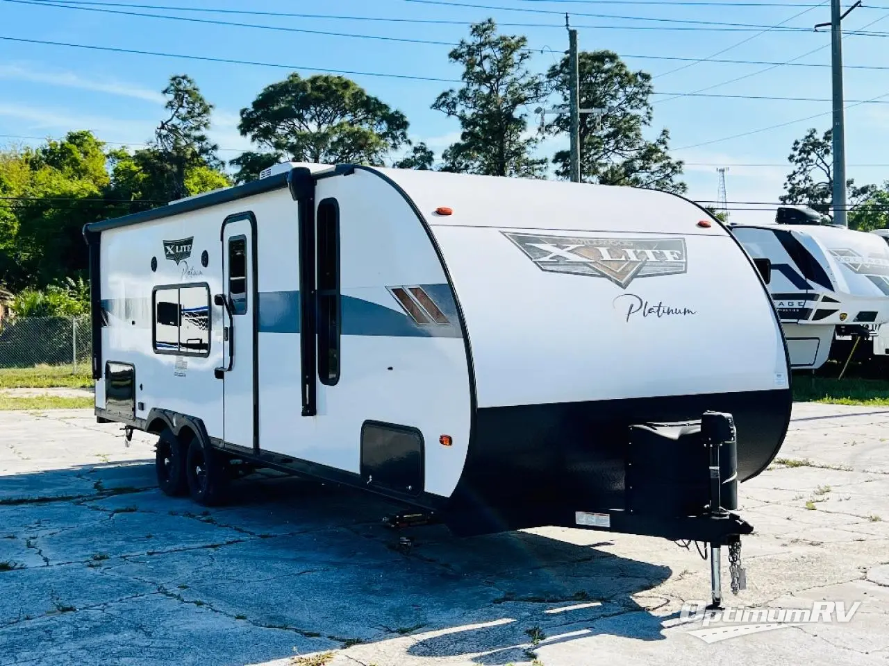 2023 Forest River Wildwood X-Lite 261BHXL Photo 1