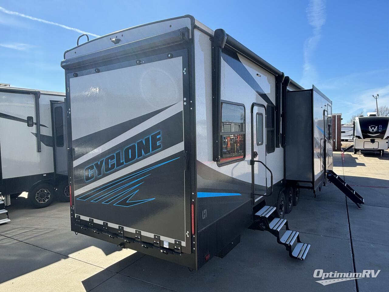 2024 Heartland Cyclone 4006 Photo 2