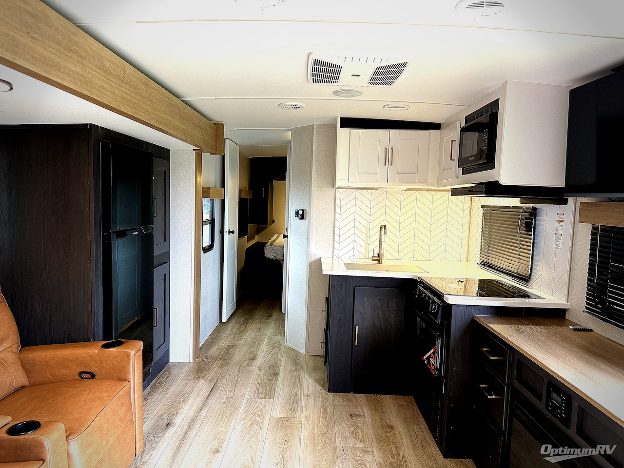 2025 Heartland North Trail 26RLX Photo 4