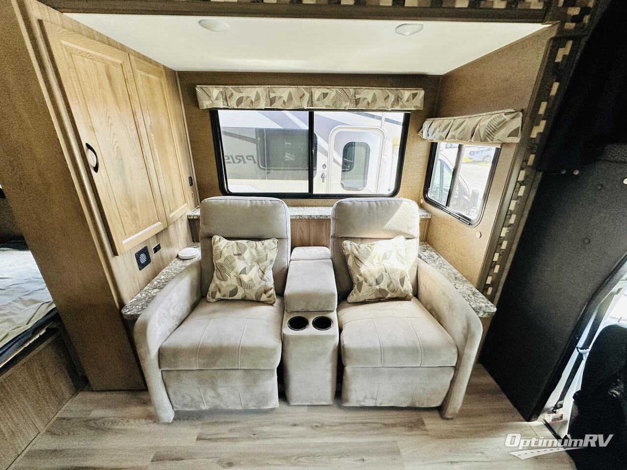 2017 Coachmen Prism 2200 LE Photo 7