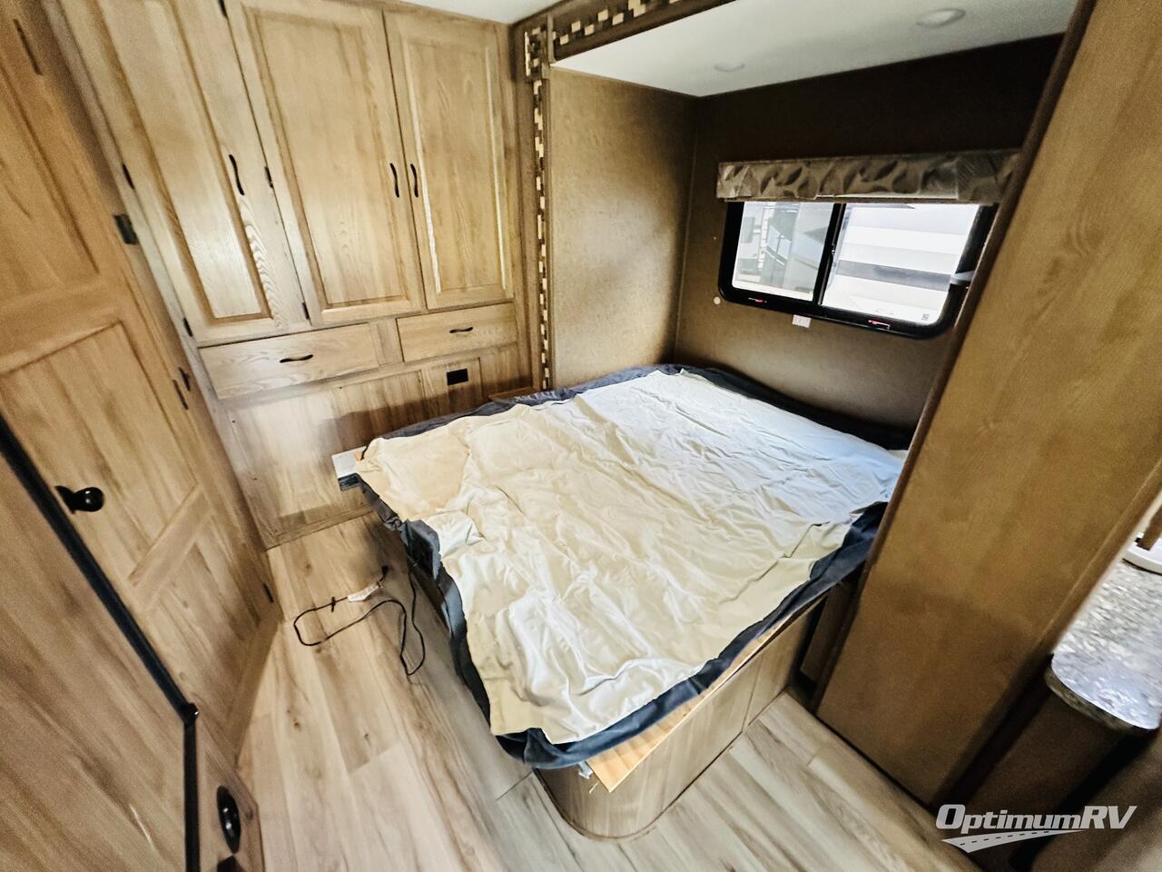 2017 Coachmen Prism 2200 LE Photo 8
