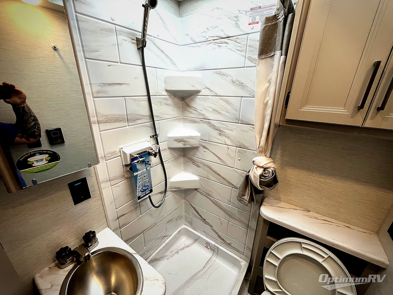 2024 Thor Chateau 25V Photo 26