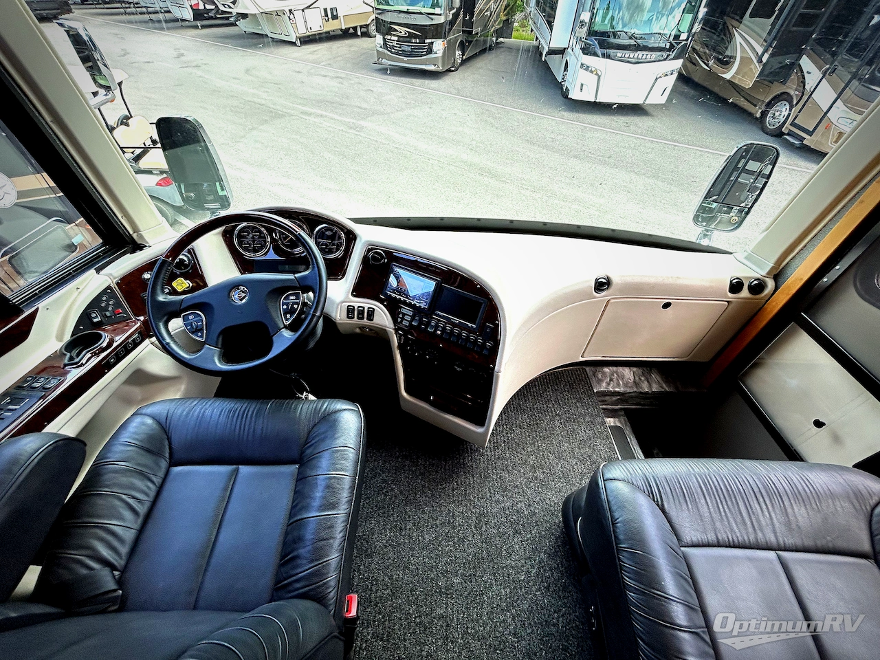 2013 Newmar Essex 4542 Photo 6