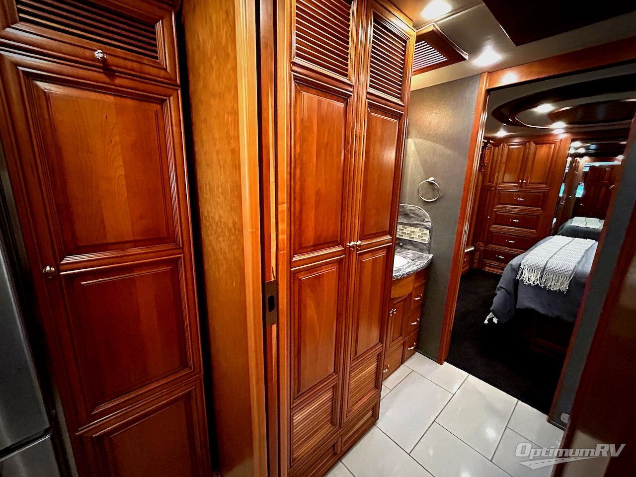 2013 Newmar Essex 4542 Photo 15