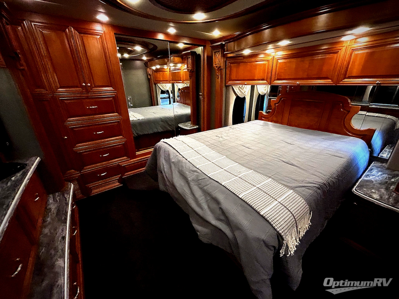 2013 Newmar Essex 4542 Photo 19