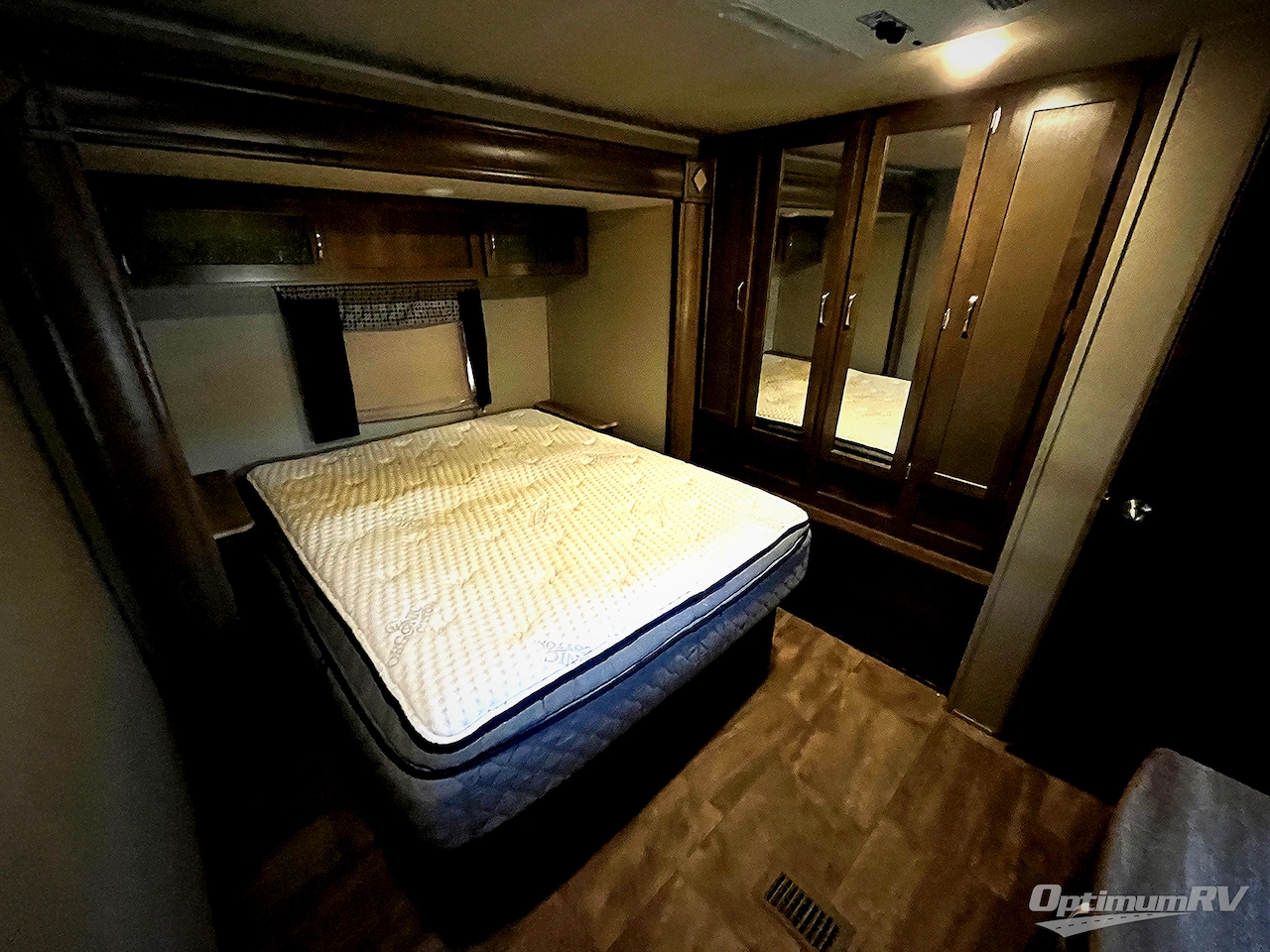 2017 Palomino Puma 32RKTS Photo 17