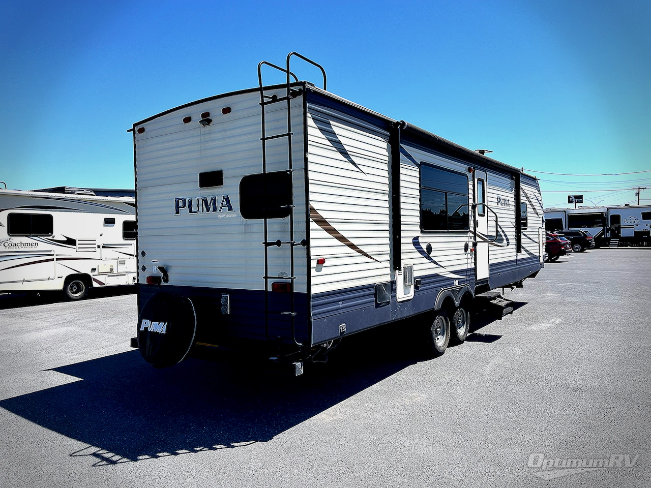 2017 Palomino Puma 32RKTS Photo 2