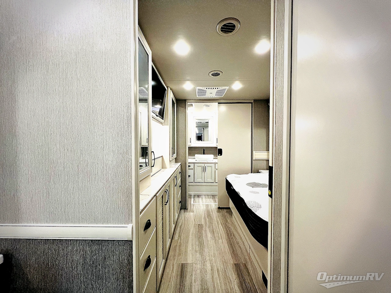 2023 Fleetwood Frontier 36SS Photo 22