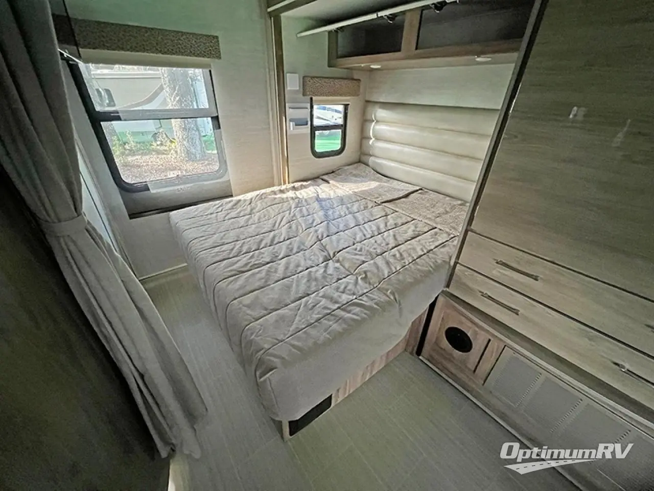 2021 Jayco Melbourne Prestige 24LP Photo 11