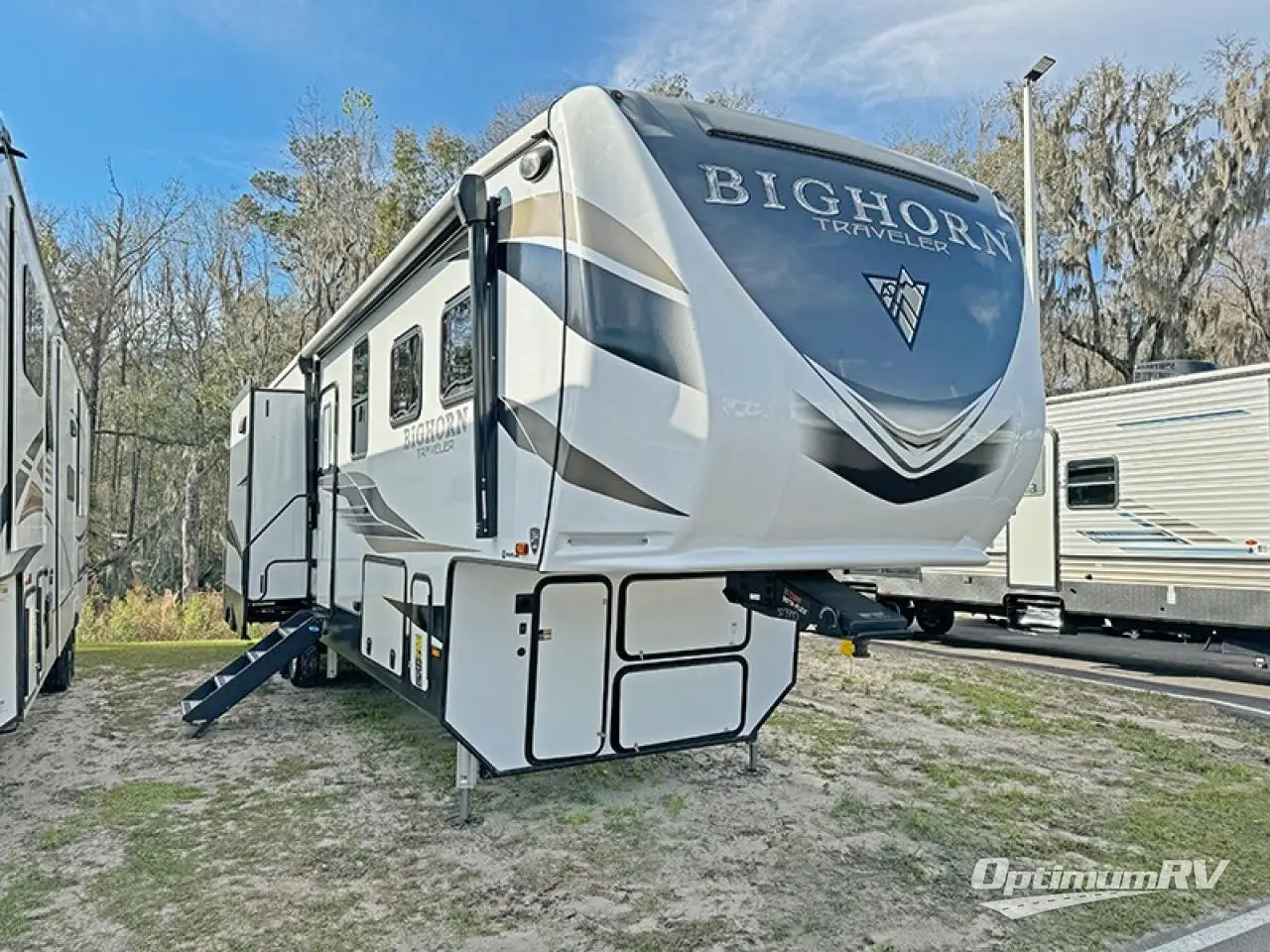 2022 Heartland Bighorn Traveler 37TB Photo 1