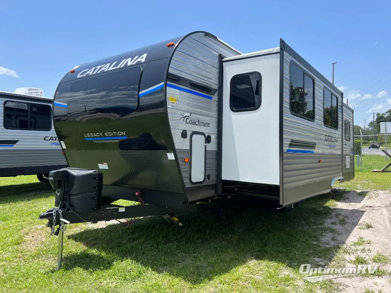 2023 Coachmen Catalina Legacy 263FKDS Photo 3