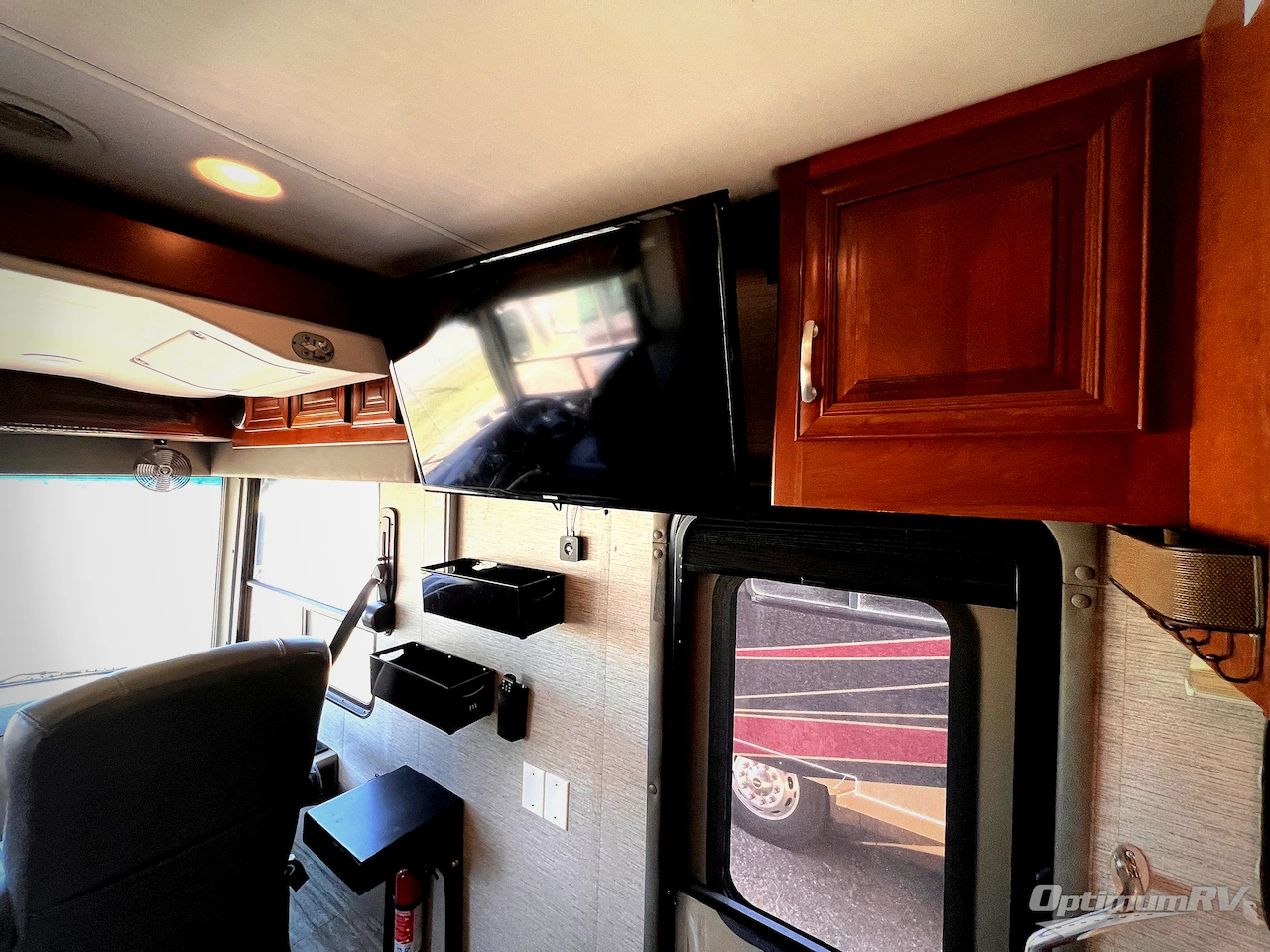 2019 Forest River Legacy SR 340 38C Photo 11