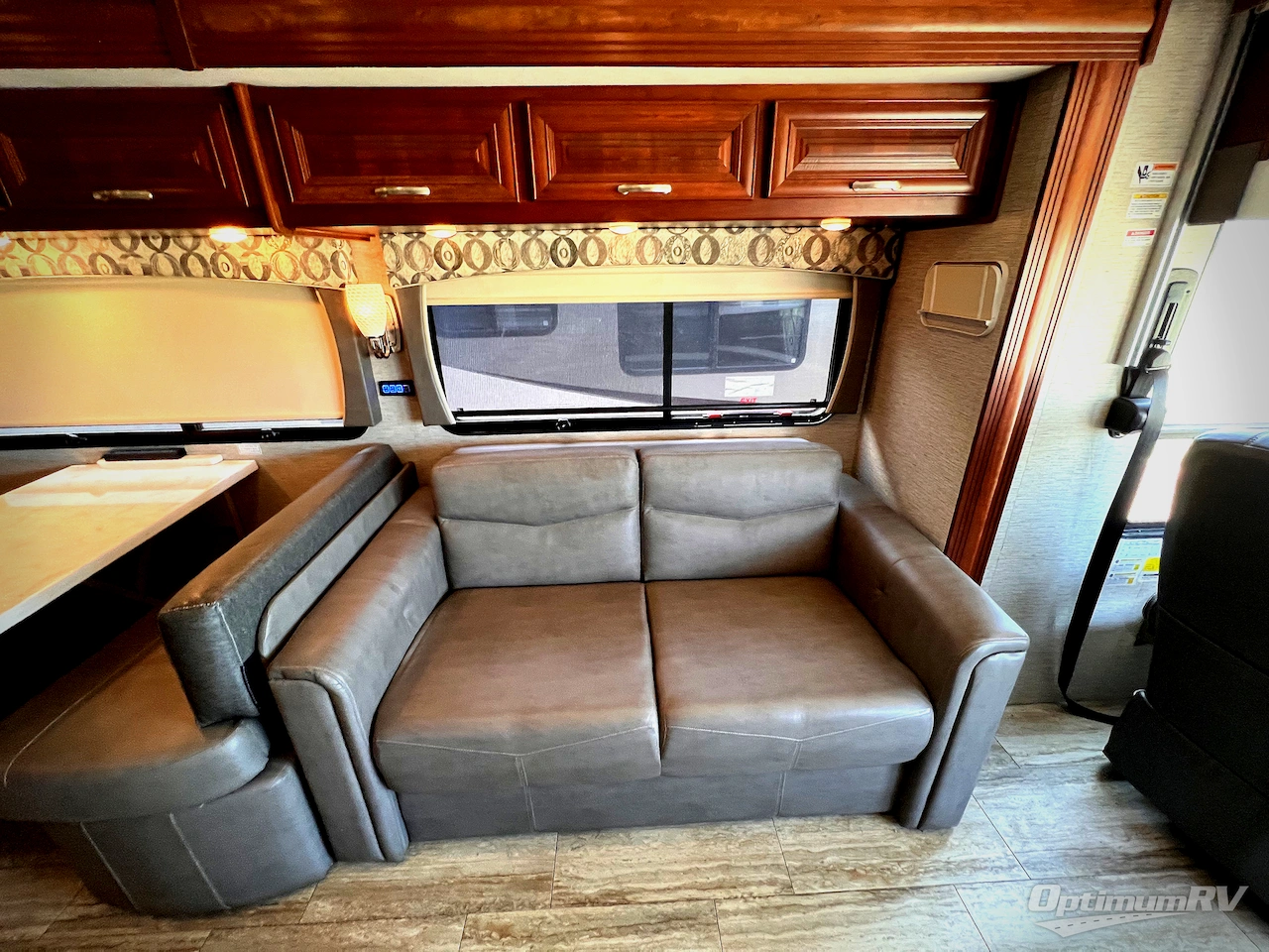 2019 Forest River Legacy SR 340 38C Photo 12