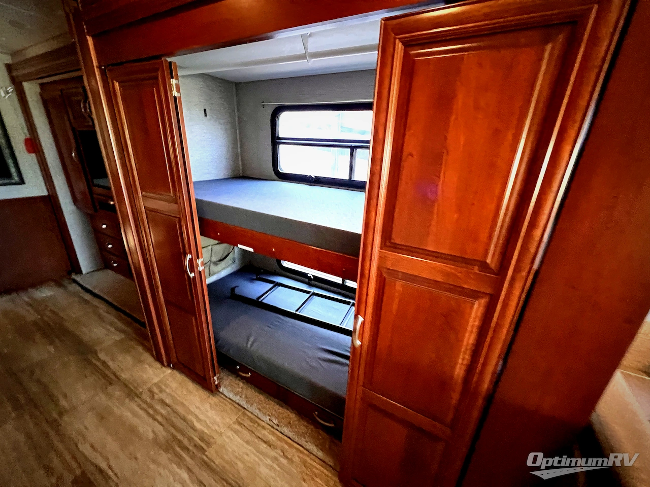 2019 Forest River Legacy SR 340 38C Photo 14