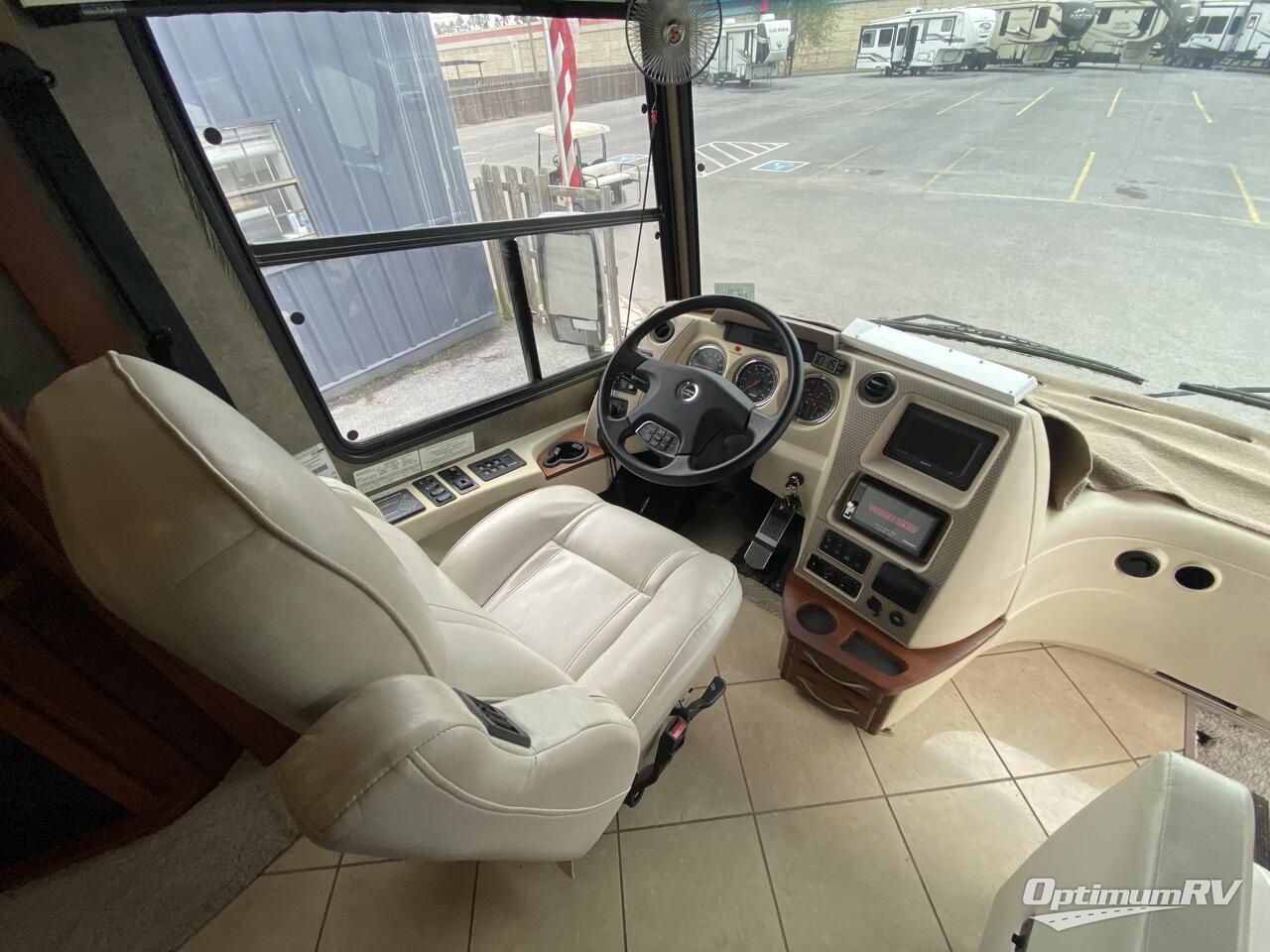 2013 Winnebago Journey 40U Photo 4