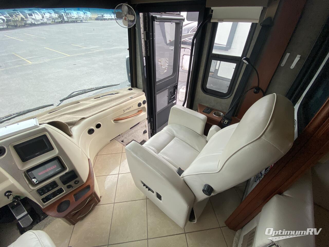 2013 Winnebago Journey 40U Photo 5
