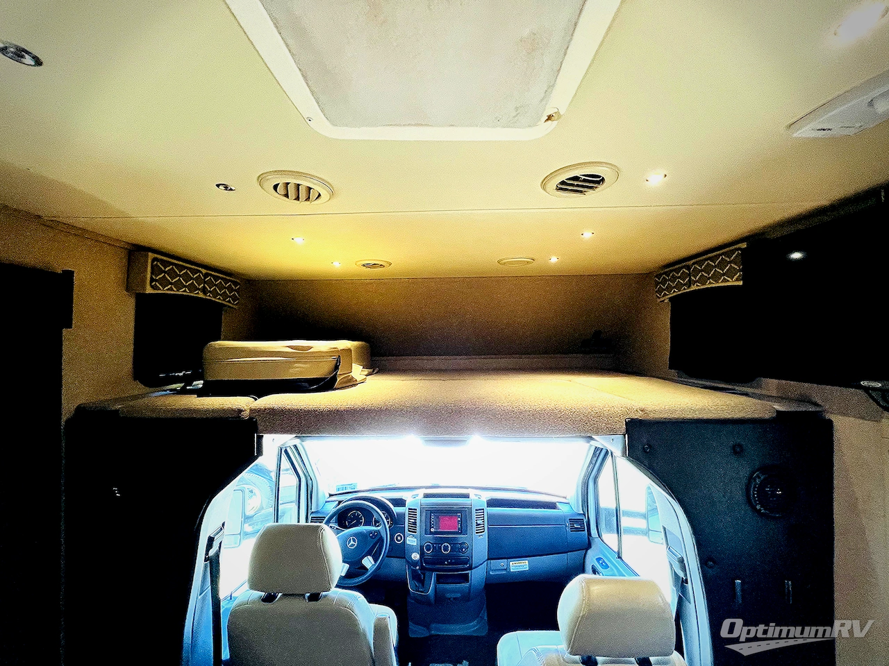2018 Dynamax isata 3 24FW Photo 6