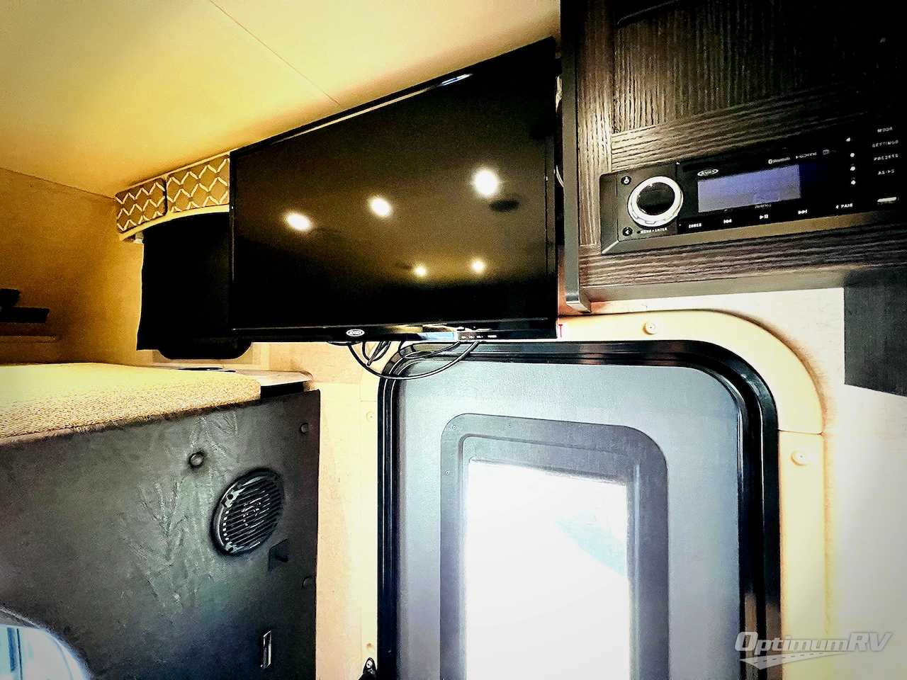 2018 Dynamax isata 3 24FW Photo 10