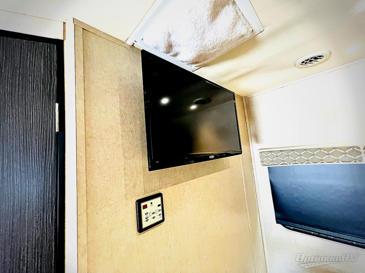 2018 Dynamax isata 3 24FW Photo 18
