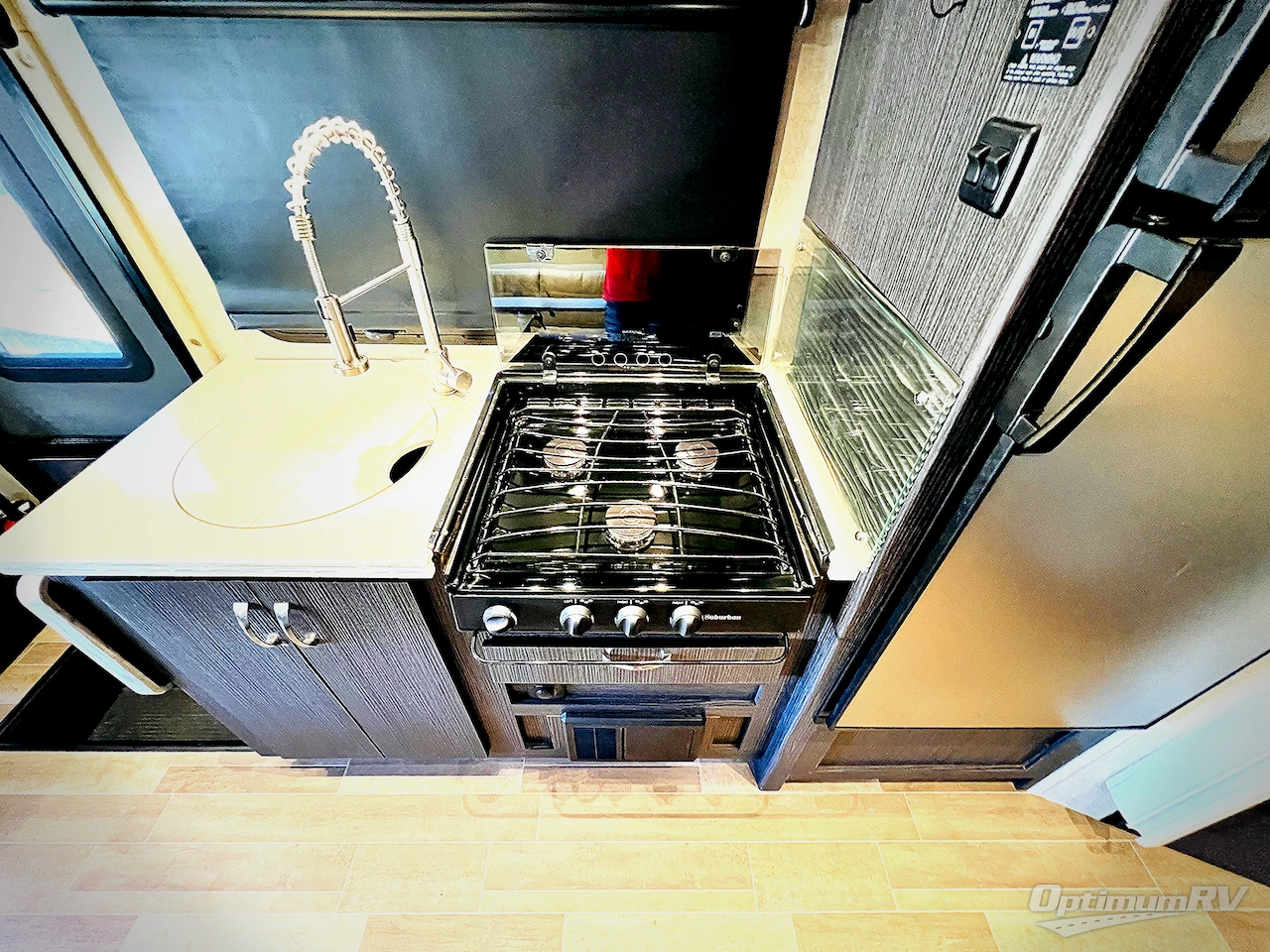 2018 Dynamax isata 3 24FW Photo 15