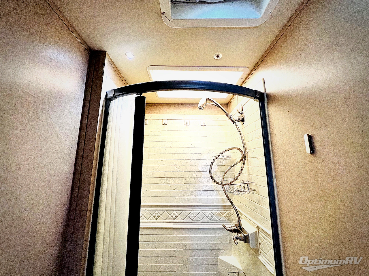 2018 Dynamax isata 3 24FW Photo 21