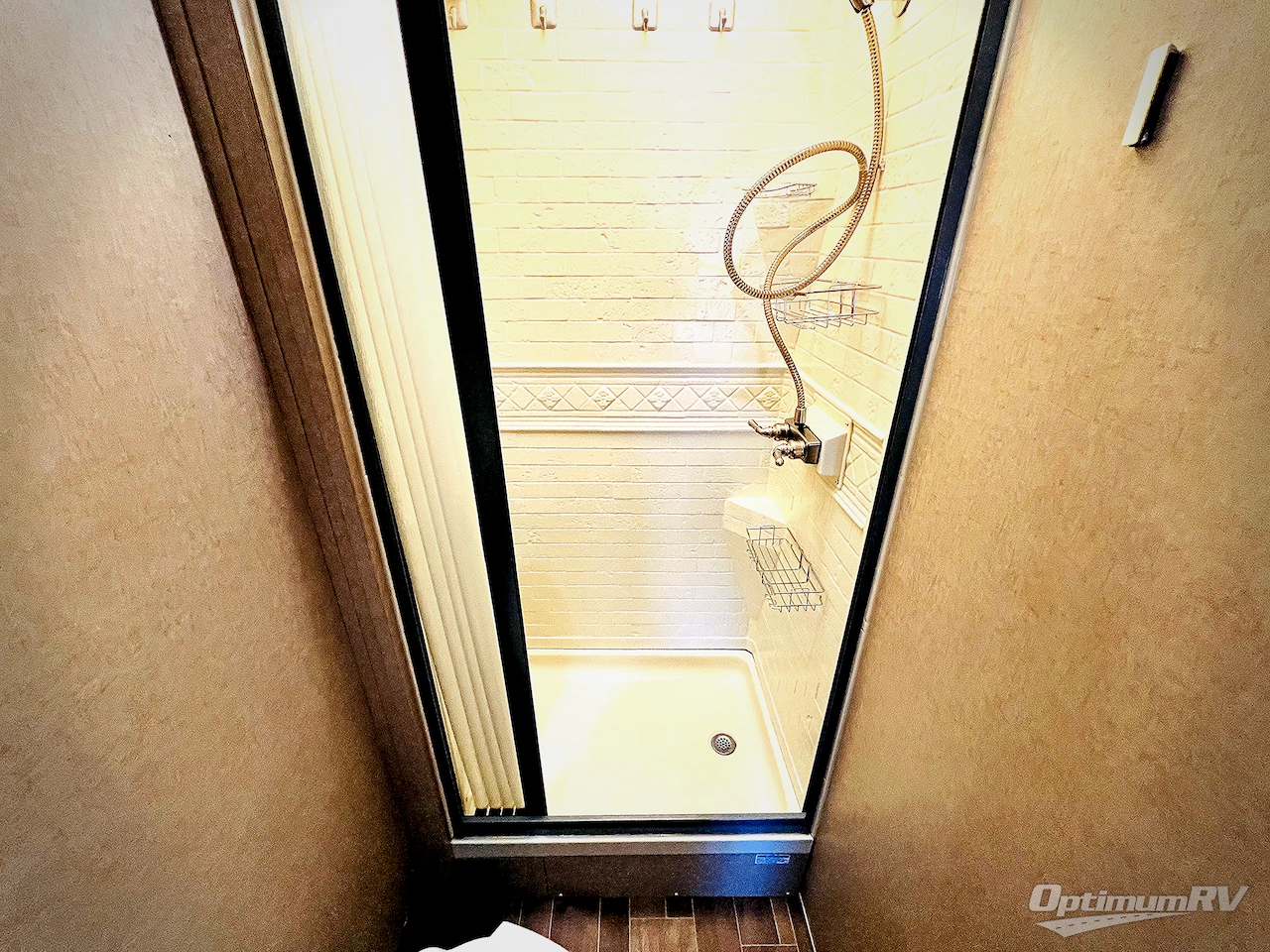 2018 Dynamax isata 3 24FW Photo 22