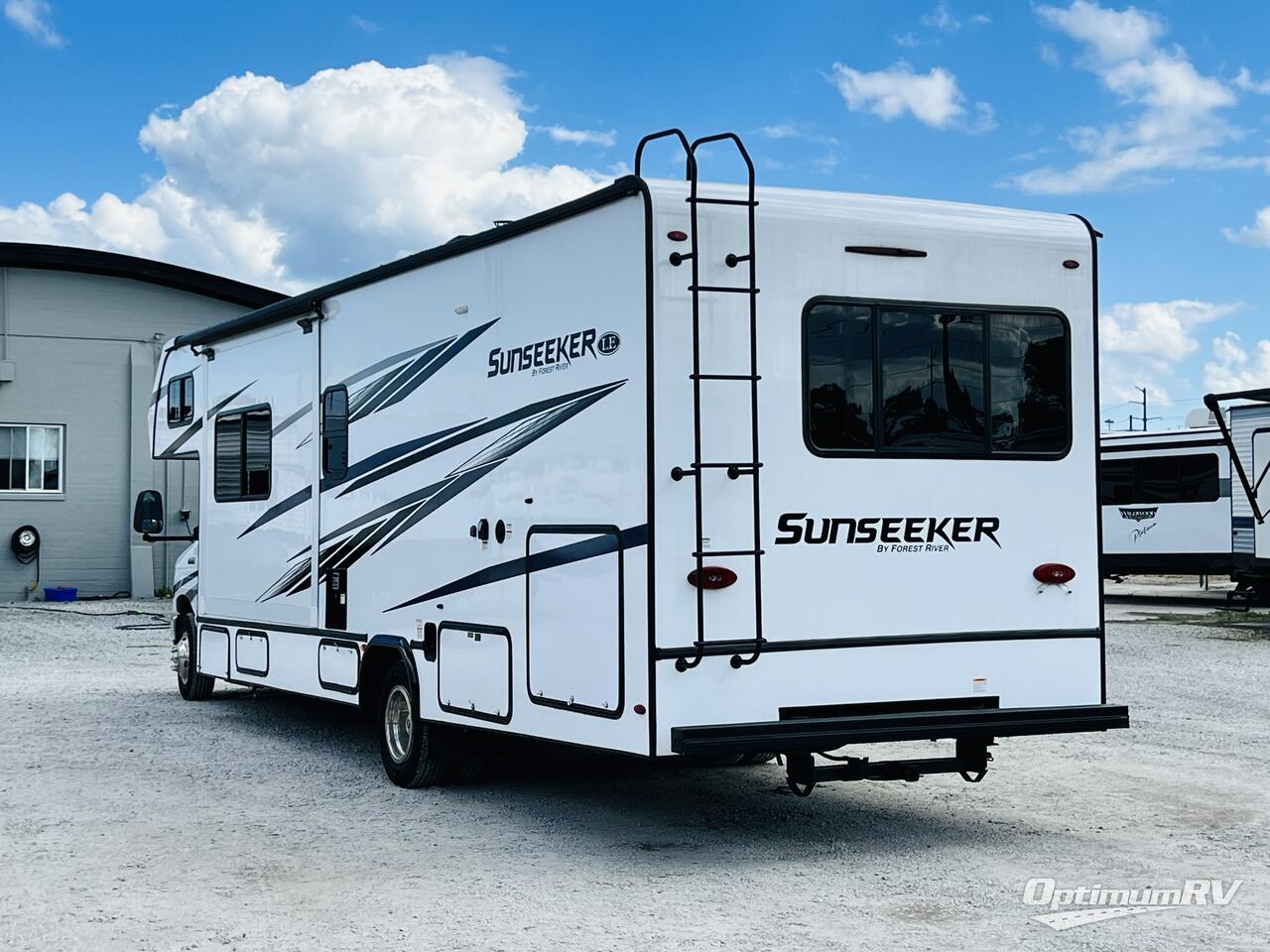 2023 Forest River Sunseeker LE 3250DSLE Ford Photo 3