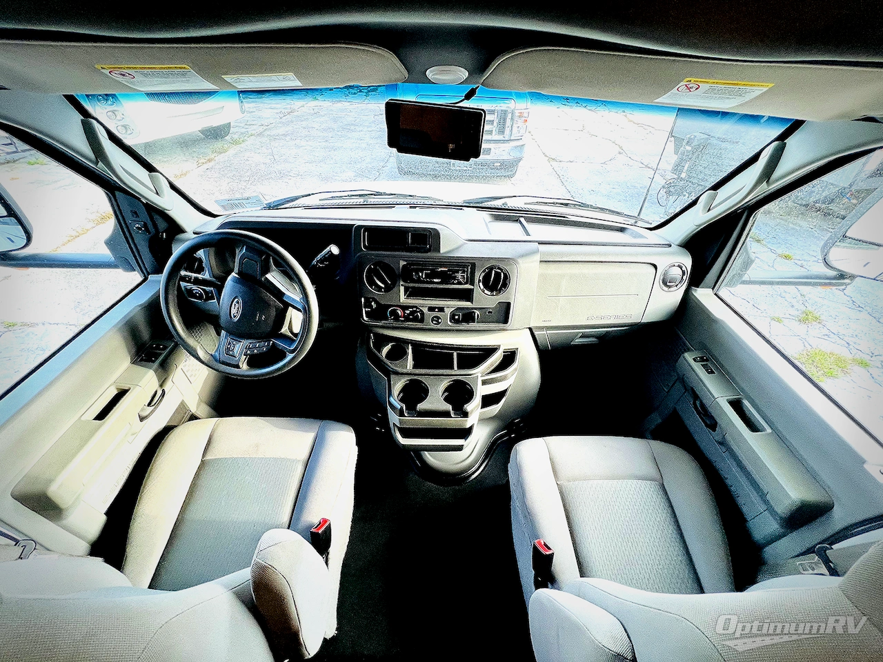 2023 Forest River Sunseeker LE 3250DSLE Ford Photo 6