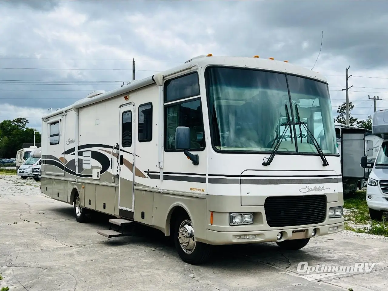 2000 Fleetwood Southwind 34N Photo 1