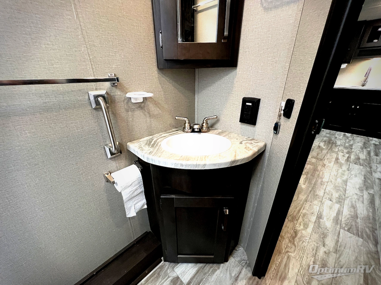 2022 Grand Design Transcend Xplor 261BH Photo 14