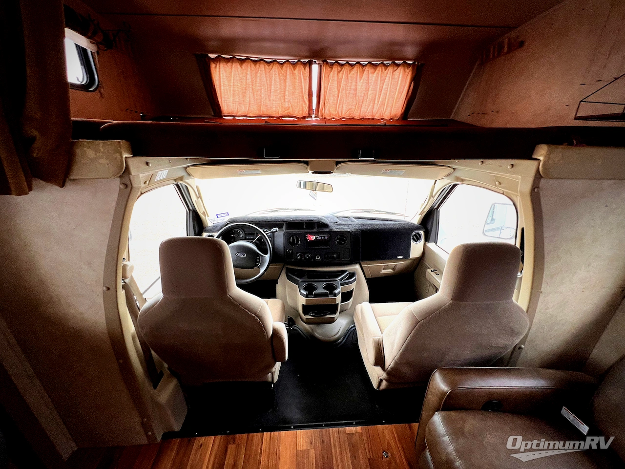 2013 Coachmen Freelander 29QB Ford 450 Photo 13