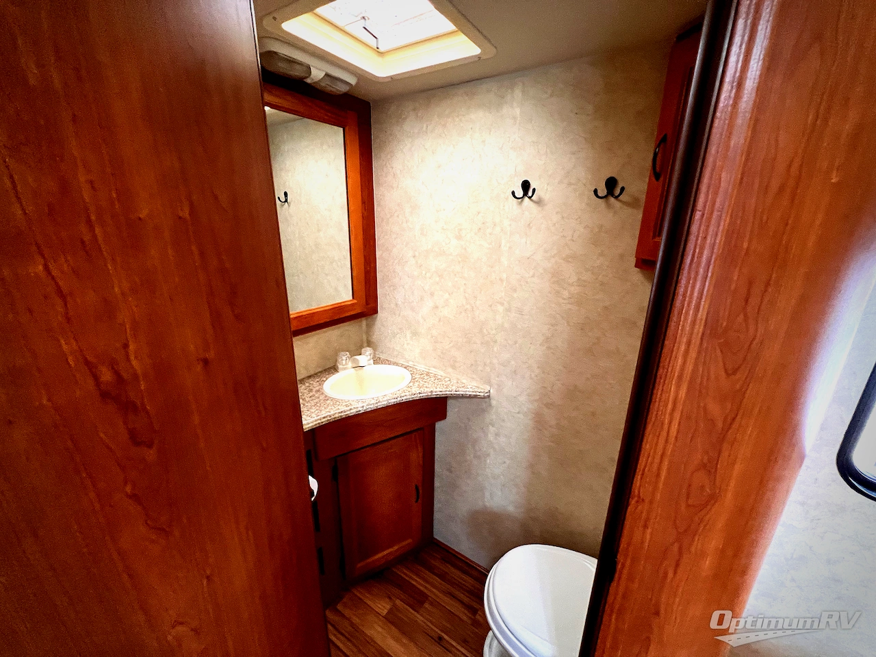 2013 Coachmen Freelander 29QB Ford 450 Photo 16