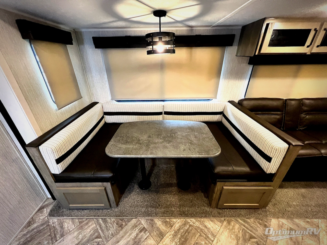 2023 Palomino Puma 28BHSS Photo 7