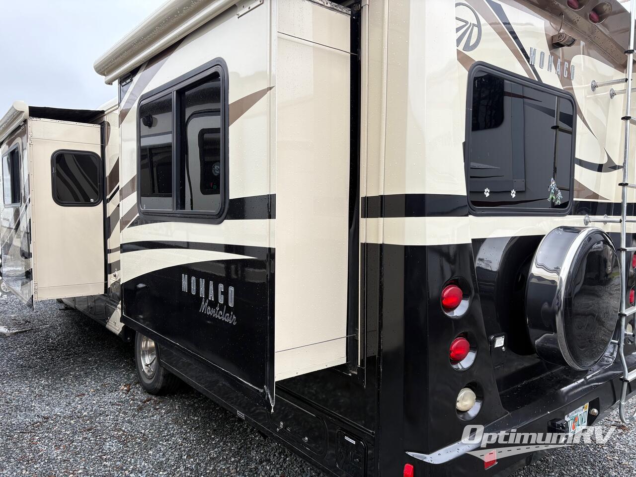 2010 Monaco Montclair 29PBT Photo 2