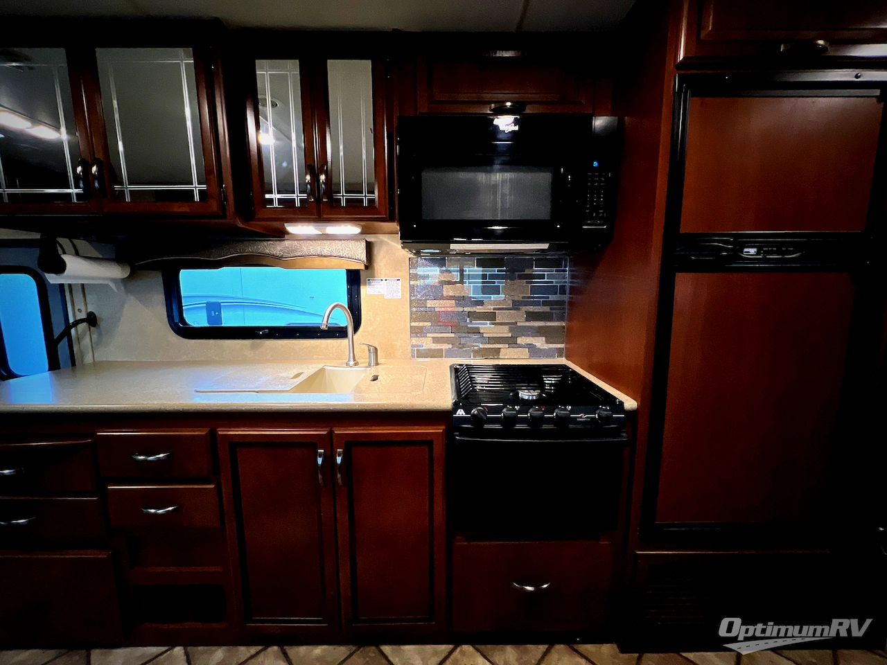 2014 Thor Chateau 31L Photo 10