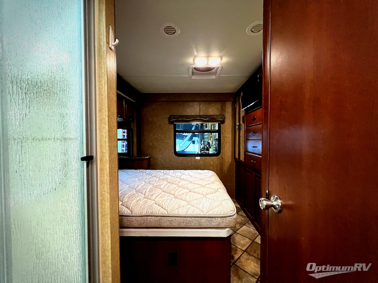 2014 Thor Chateau 31L Photo 16