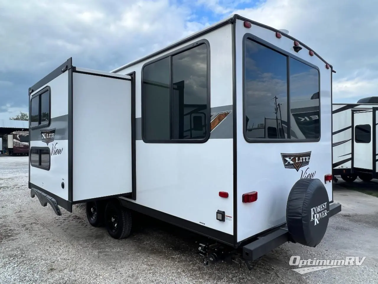 New 2024 Forest River Wildwood XLite View 24VIEW Travel Trailer at