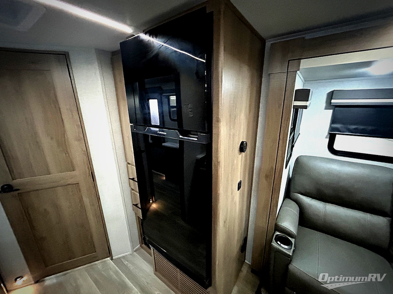 2024 Grand Design Imagine XLS 24BSE Photo 13