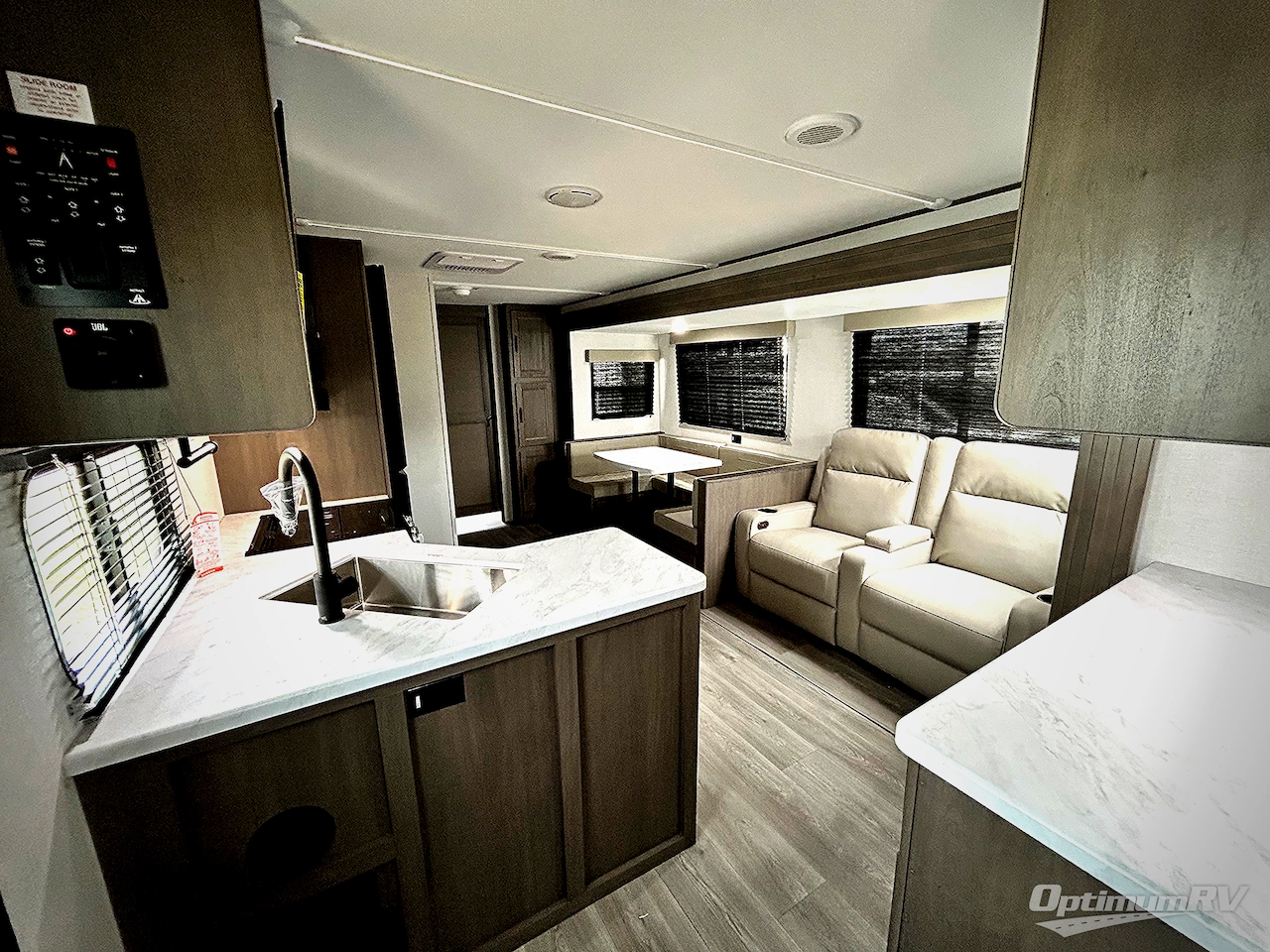 2025 Grand Design Transcend 335BHT Photo 4