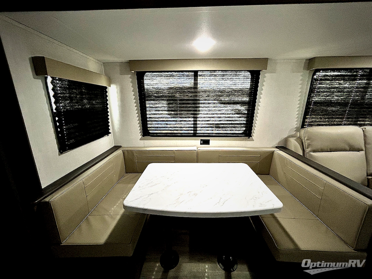 2025 Grand Design Transcend 335BHT Photo 7
