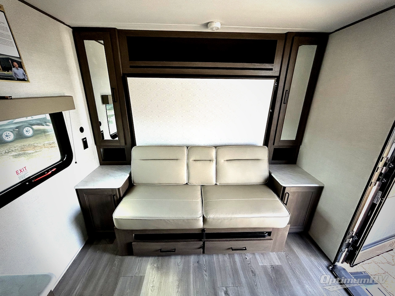 2025 Grand Design Transcend One 151RB Photo 10