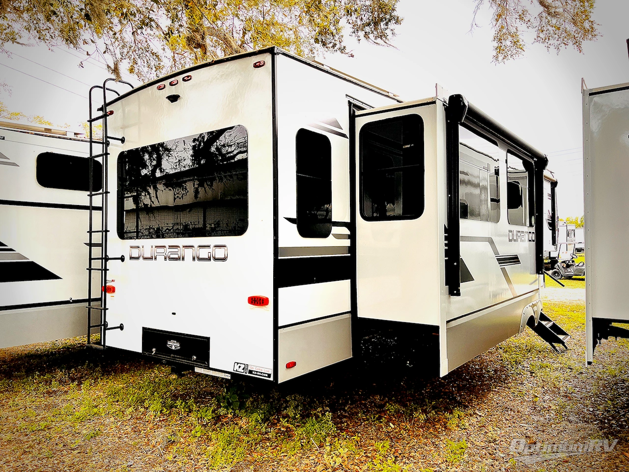 2025 KZ Durango D333RLT Photo 3