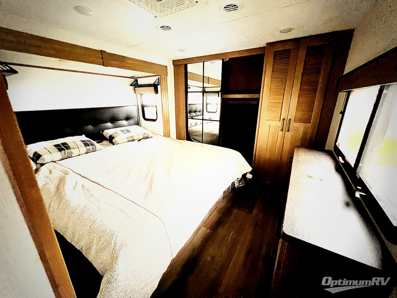 2025 KZ Durango D333RLT Photo 17