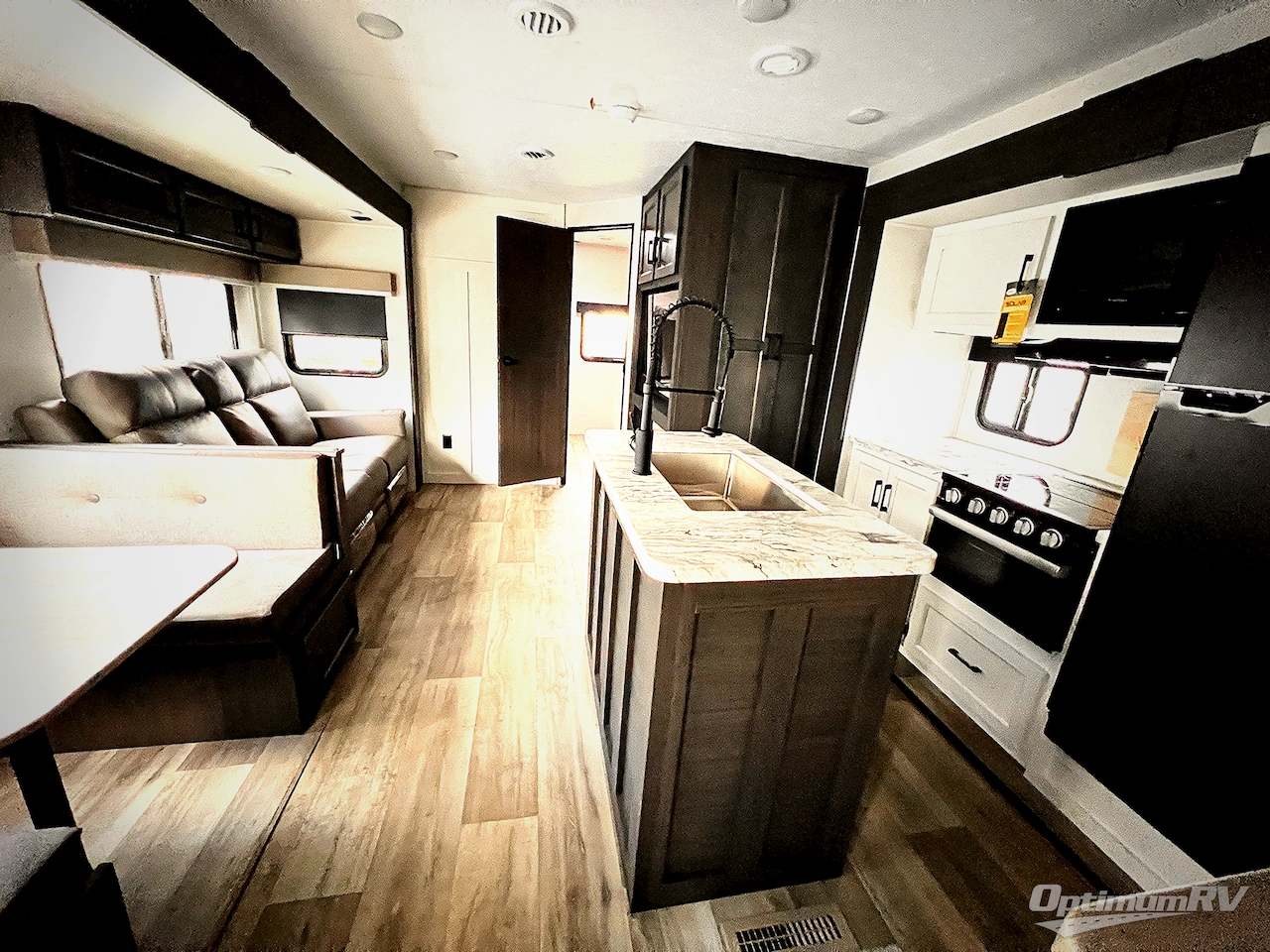 2025 Venture SportTrek ST327VIK Photo 4