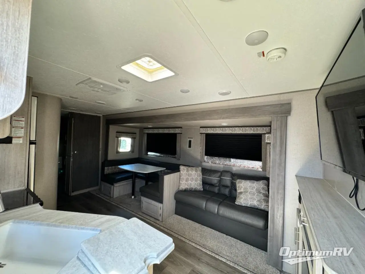 2022 Coachmen Catalina Legacy 293QBCK Photo 4