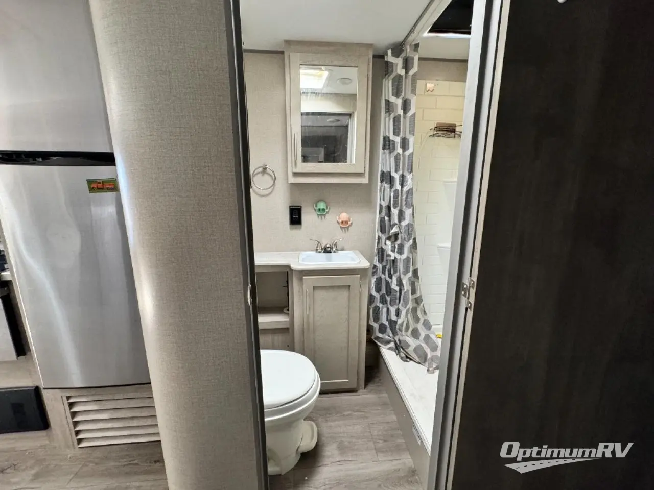 2022 Coachmen Catalina Legacy 293QBCK Photo 10