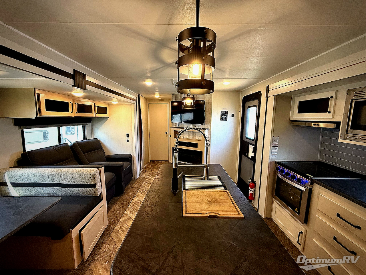 2023 Palomino Puma 32BHFS Photo 2