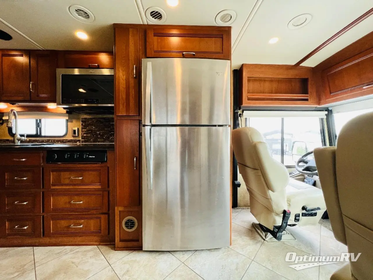 2016 Winnebago Forza 38R Photo 15